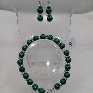 Handmade beaded wire bracelet and earrings set